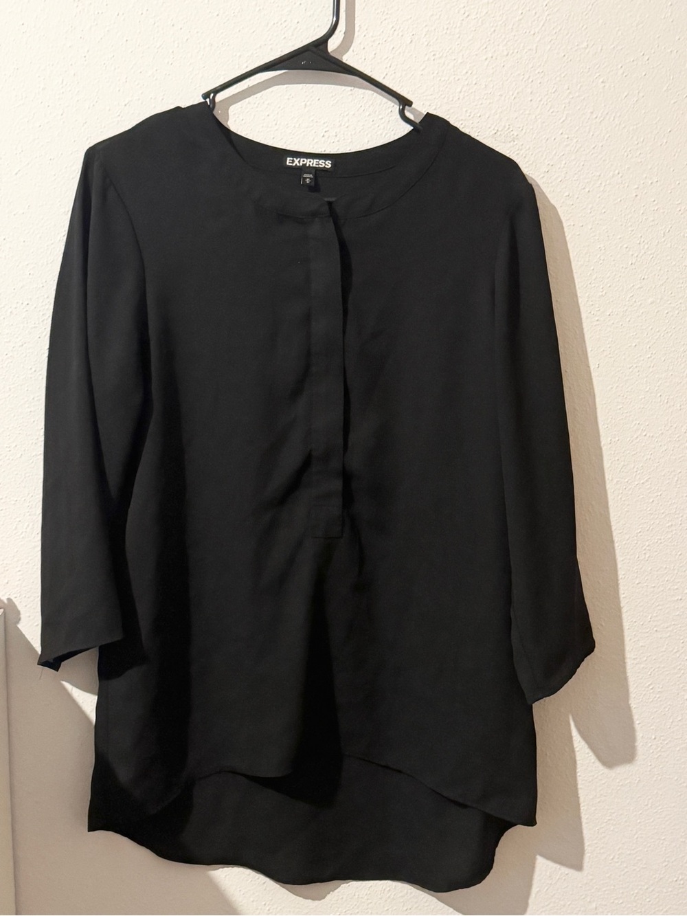 Express Women's Black 3/4 Sleeve Blouse